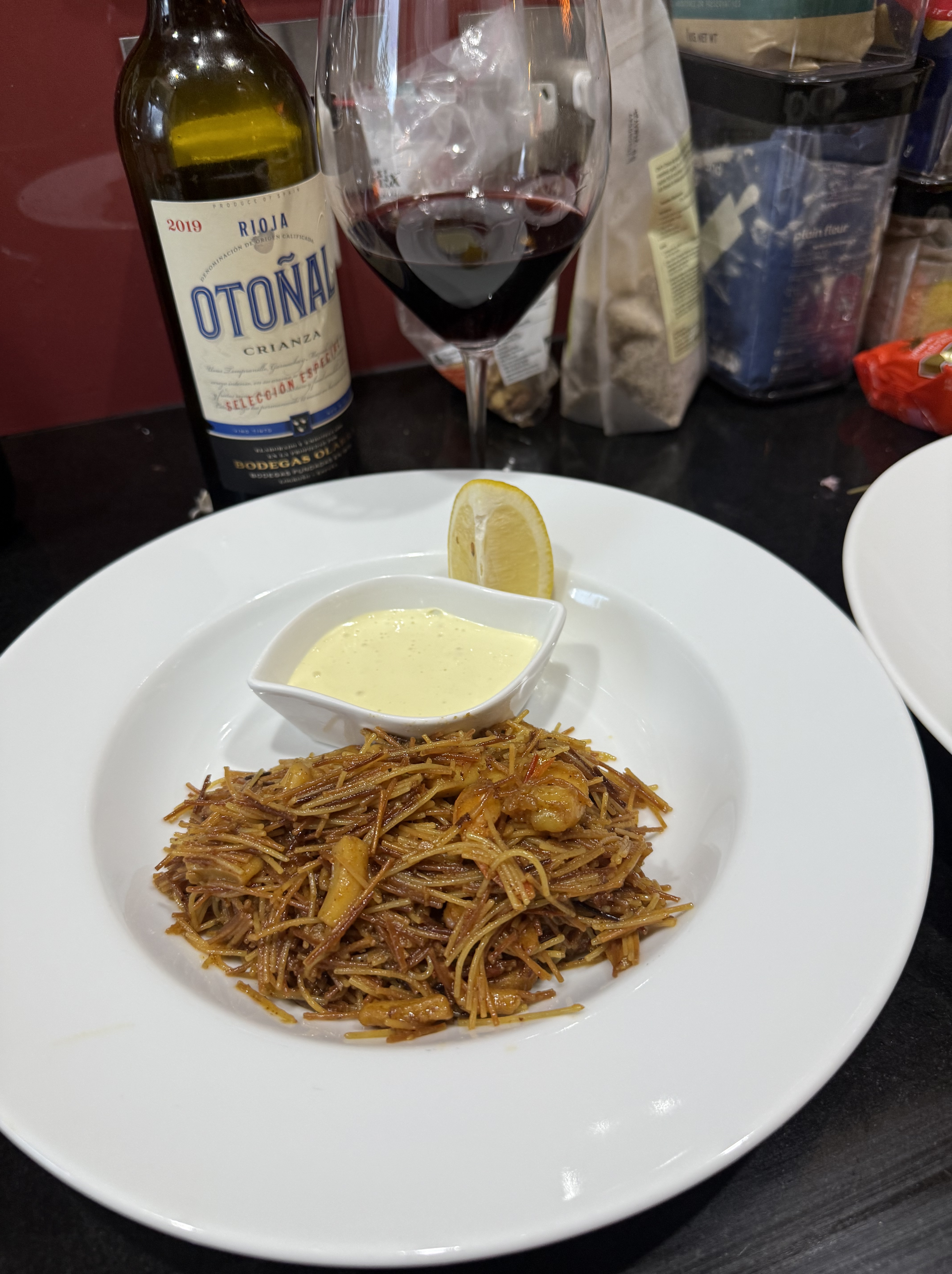 Fideuà (Paella with pasta)