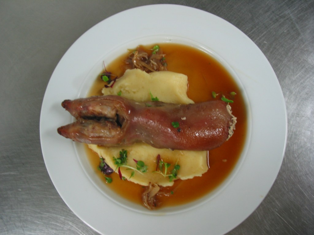 *Pieds de Cochon Farcis aux&nbsp;Morilles