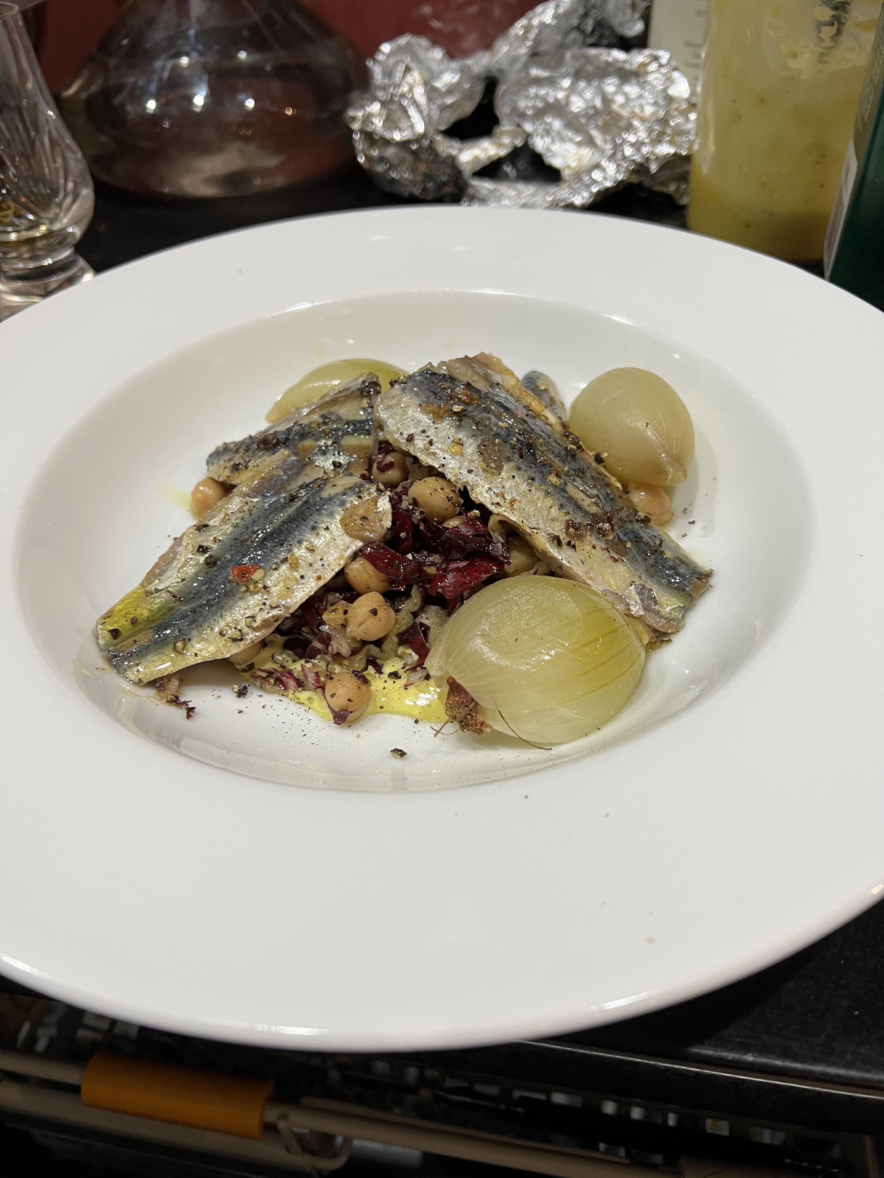 Grilled sardines with chickpeas, radicchio & roasted onions & Yoghurt infused&nbsp;Aioli