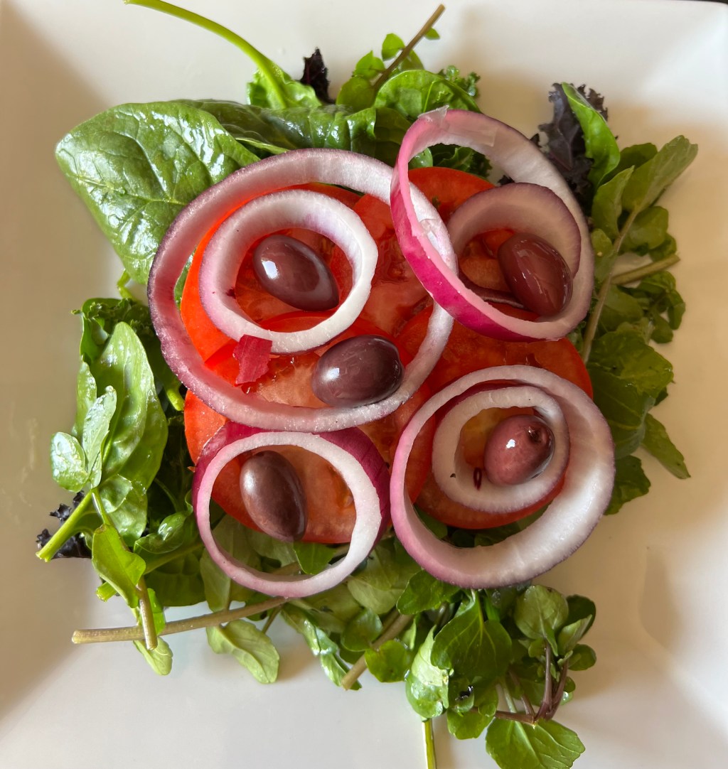 Mixed green salad (Uma salada&nbsp;Portuguêsa)