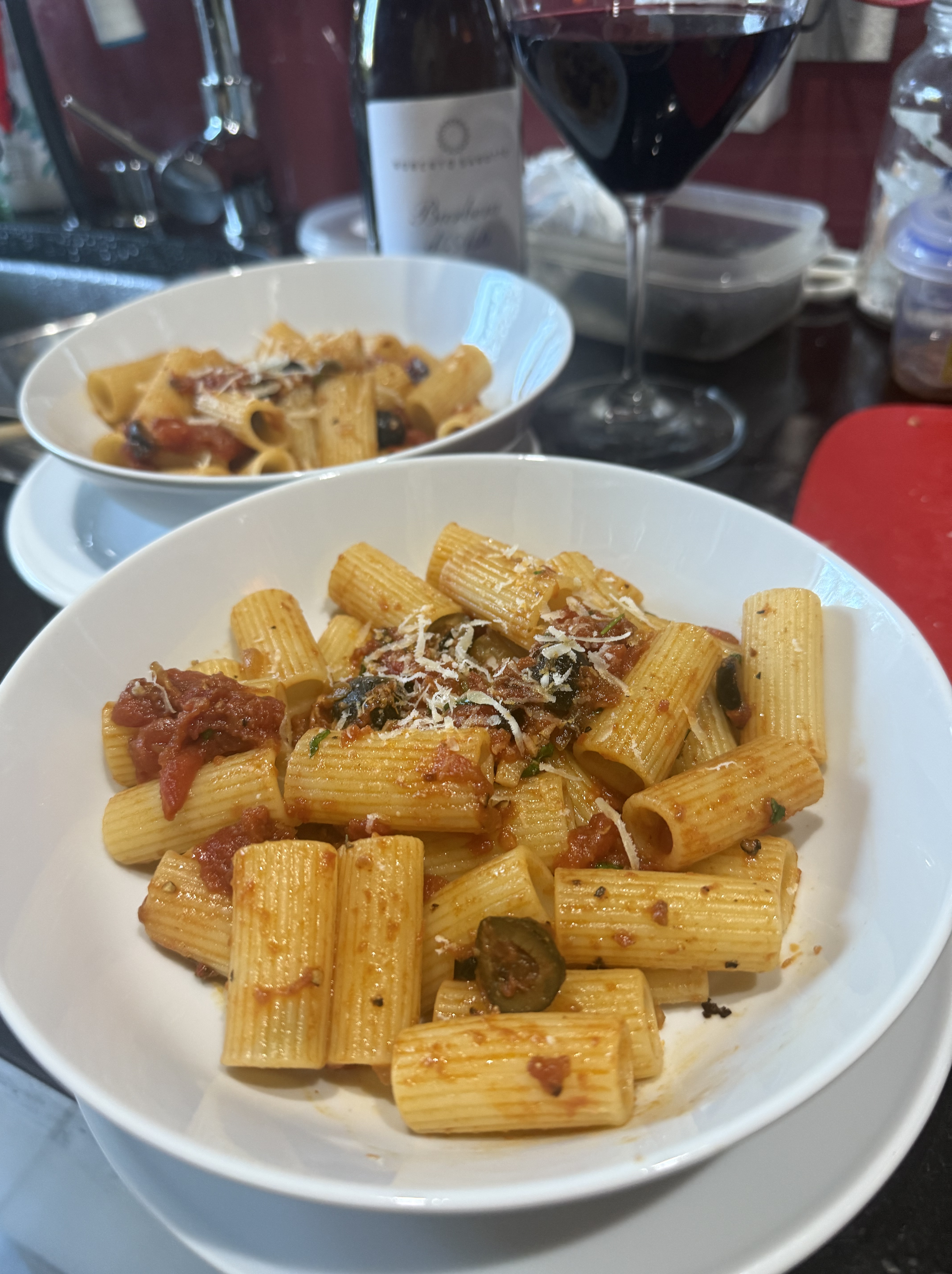 *Pasta puttanesca