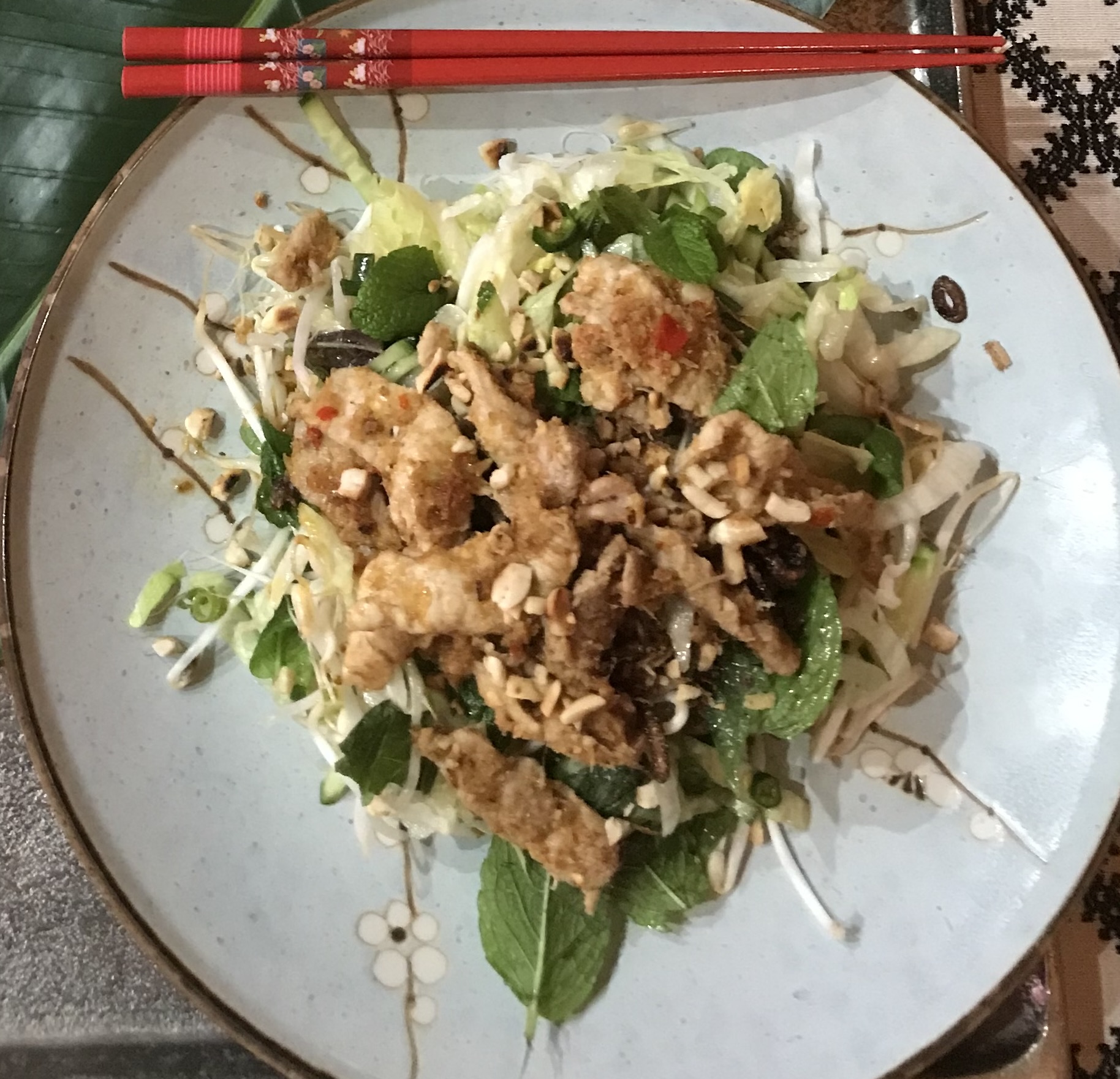 *Vermicelli salad (Bún vói rau thom)