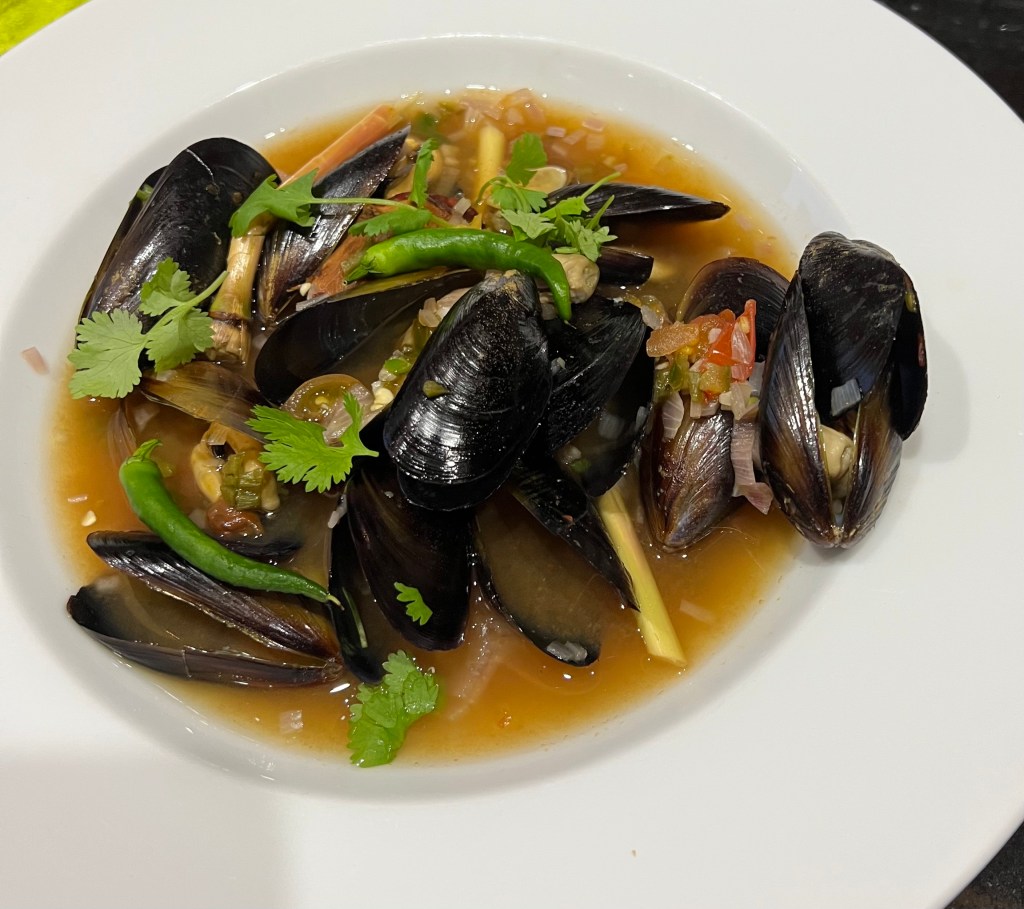 Tom klong hoy malaeng&nbsp;puu