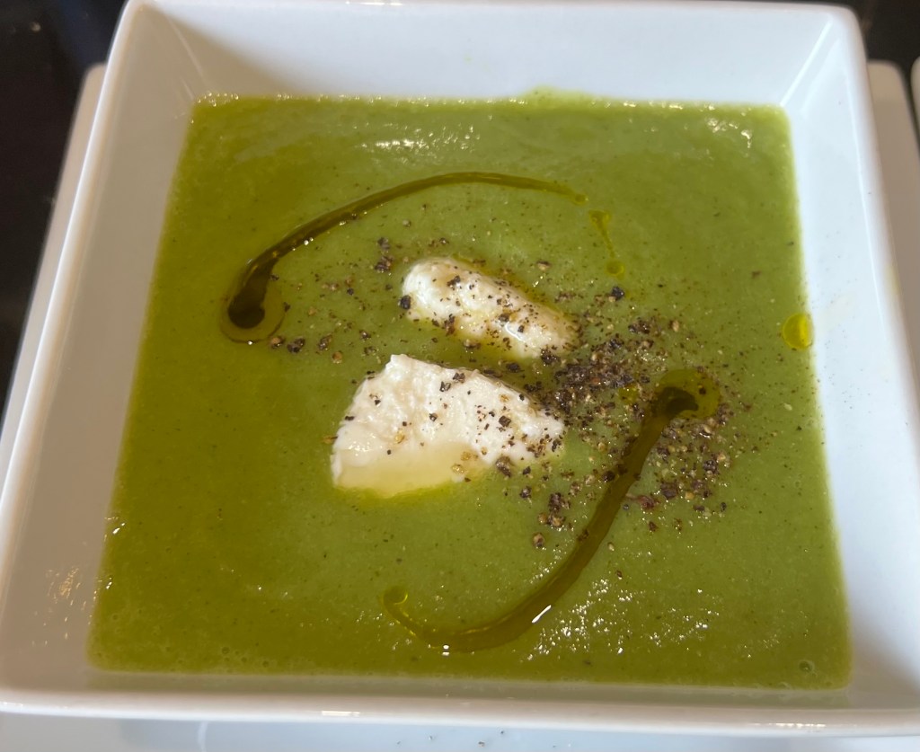 *Gordon Ramsay’s “3 ingredient Broccoli&nbsp;Soup”