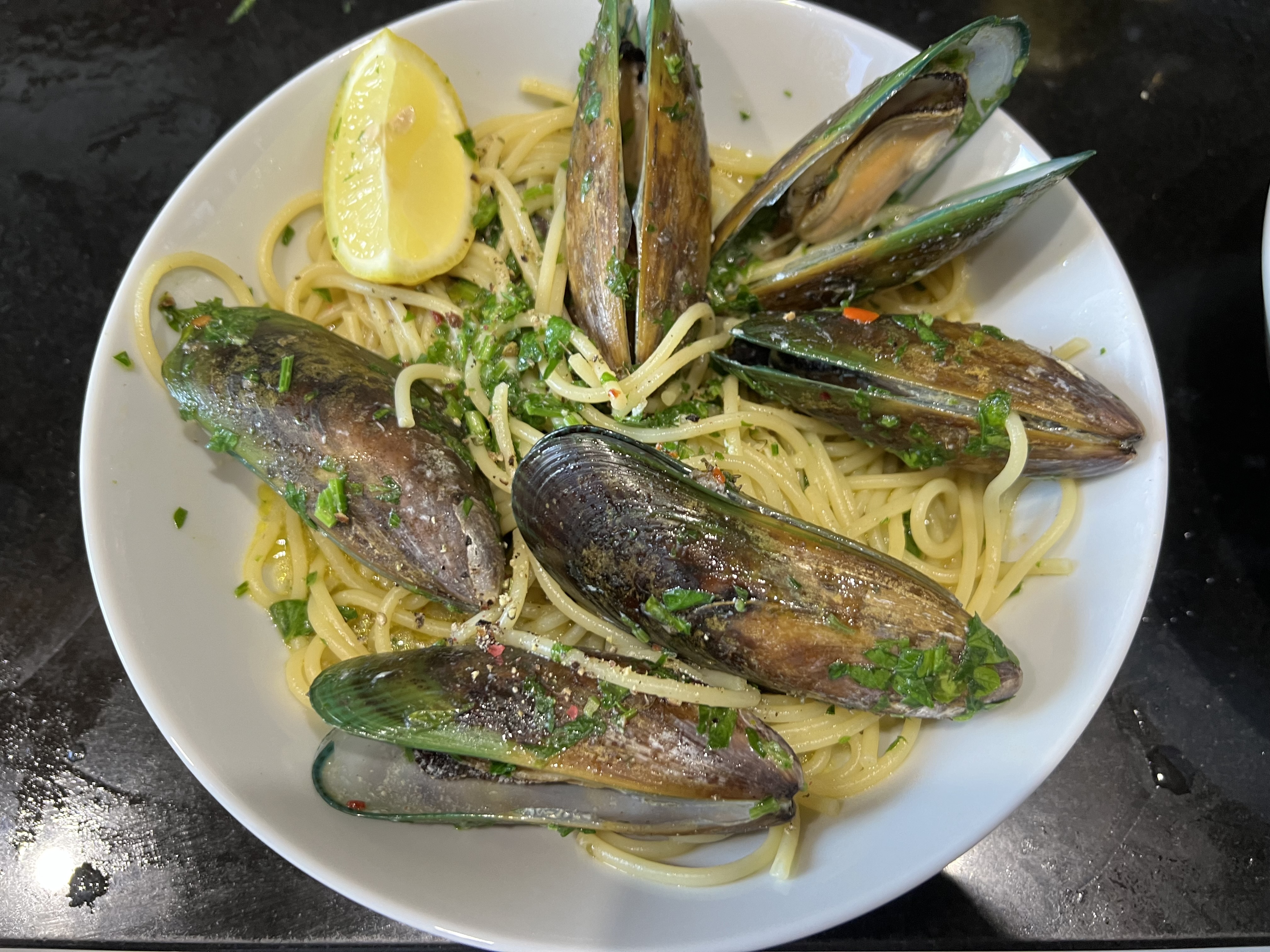 Greenshell Mussels with Spaghetti