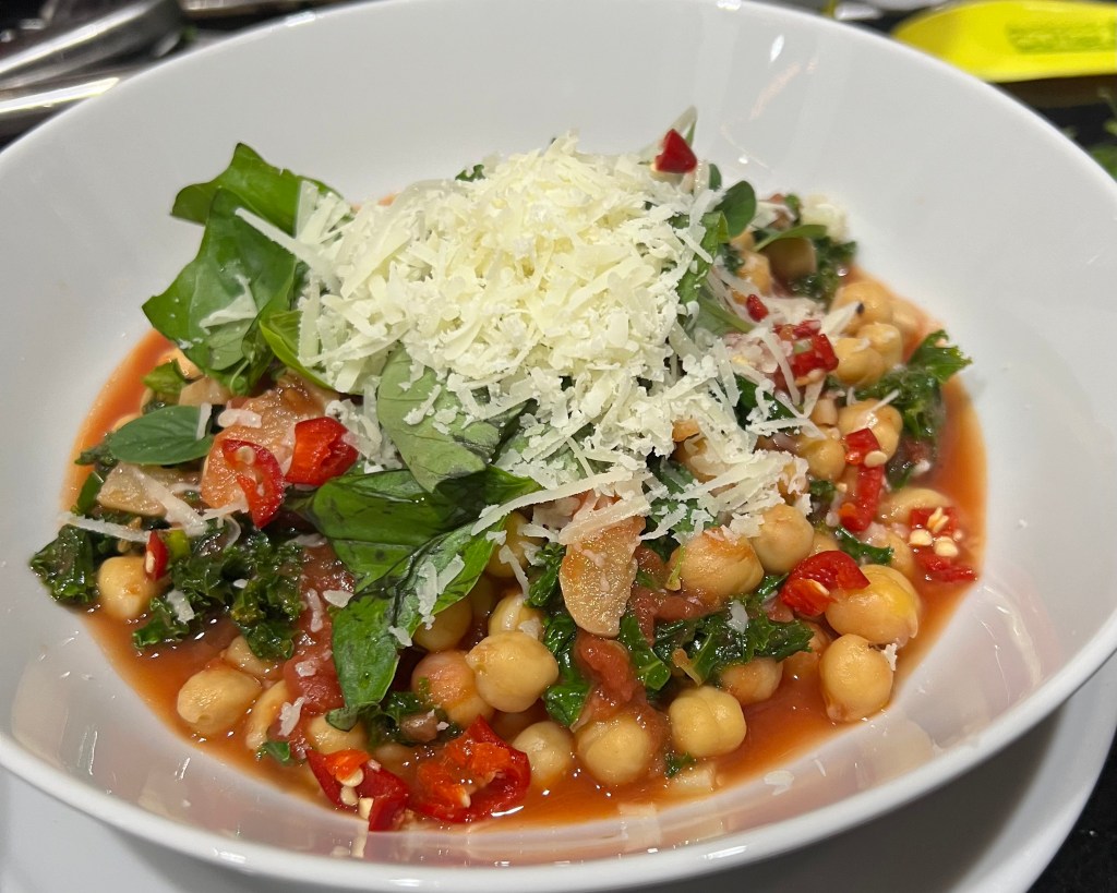 *Chickpeas and Kale in Spicy Pomodoro&nbsp;Sauce