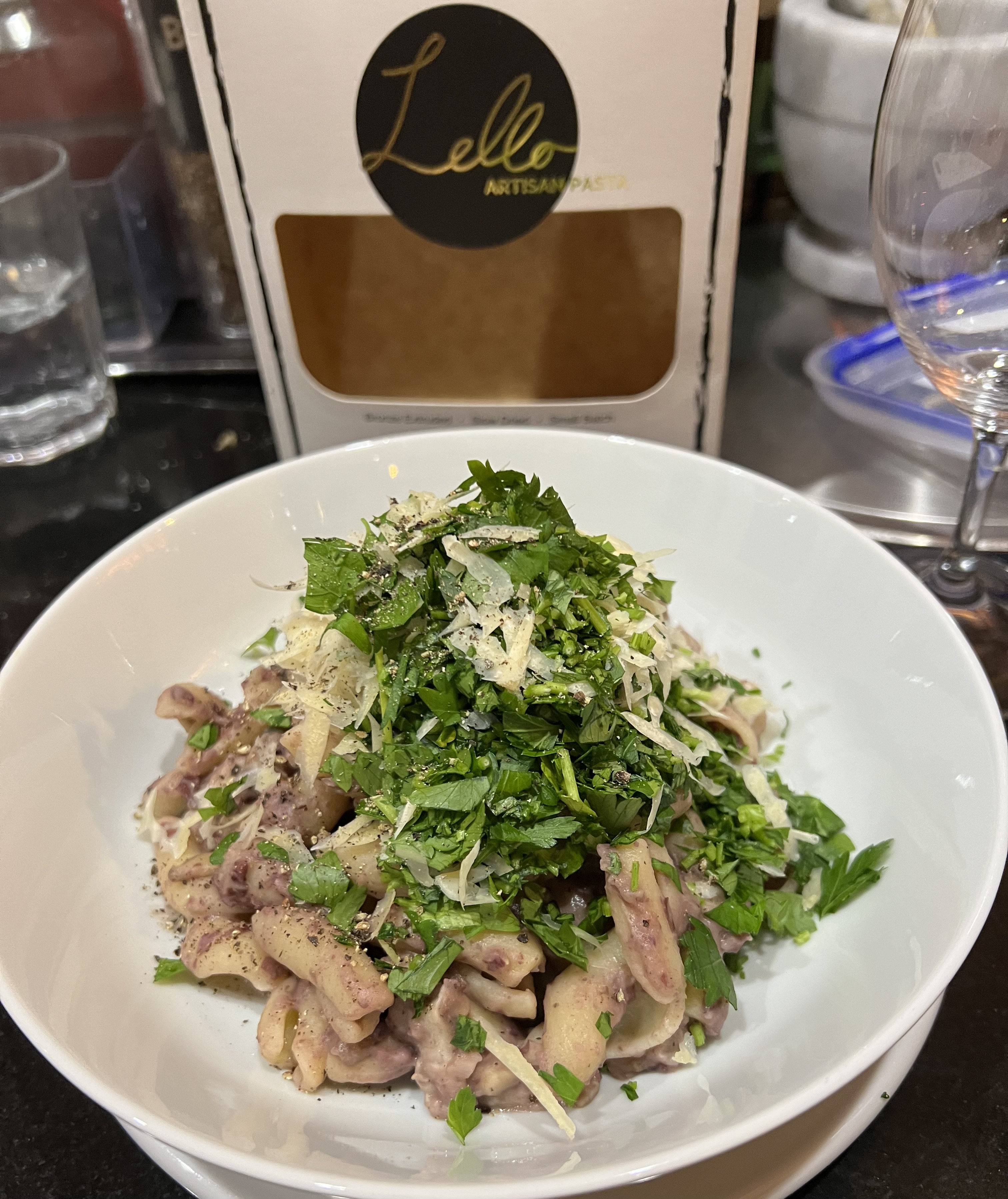 Pasta with puréed red beans and shiitakes