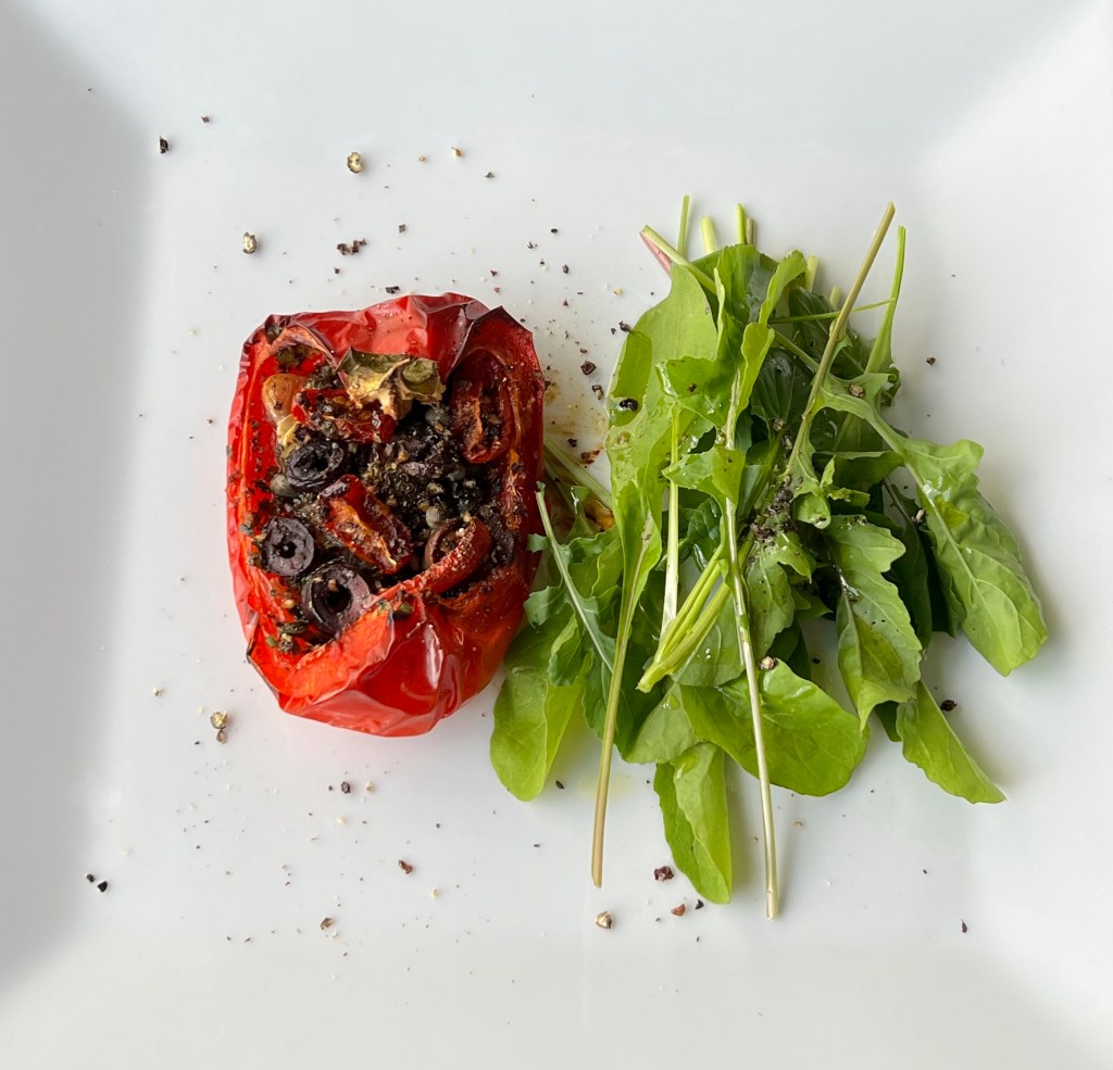 Baked red capsicum (Kókkini piperiá sto&nbsp;foúrno)