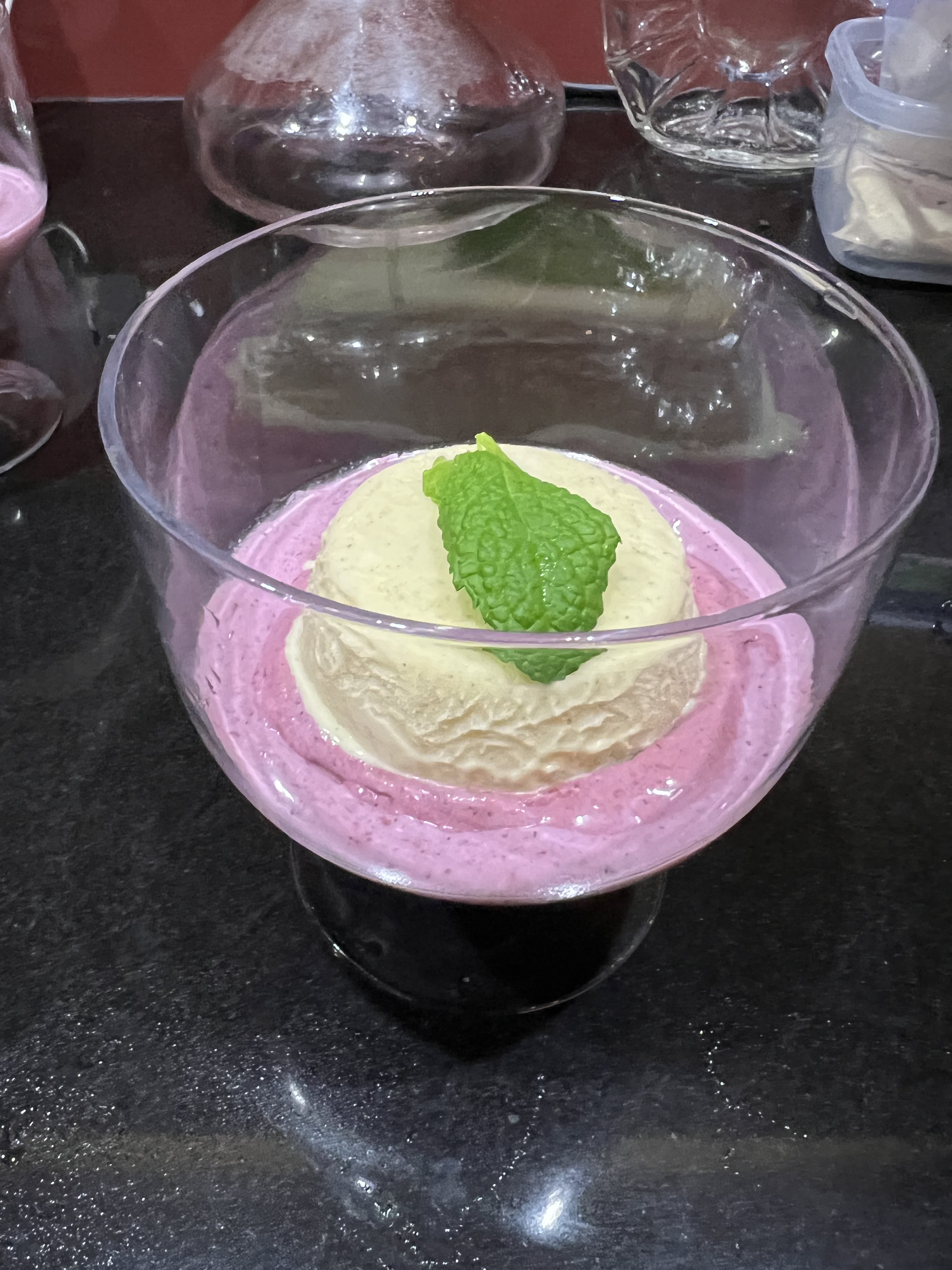 *Mango parfait (Am&nbsp;kulfi)