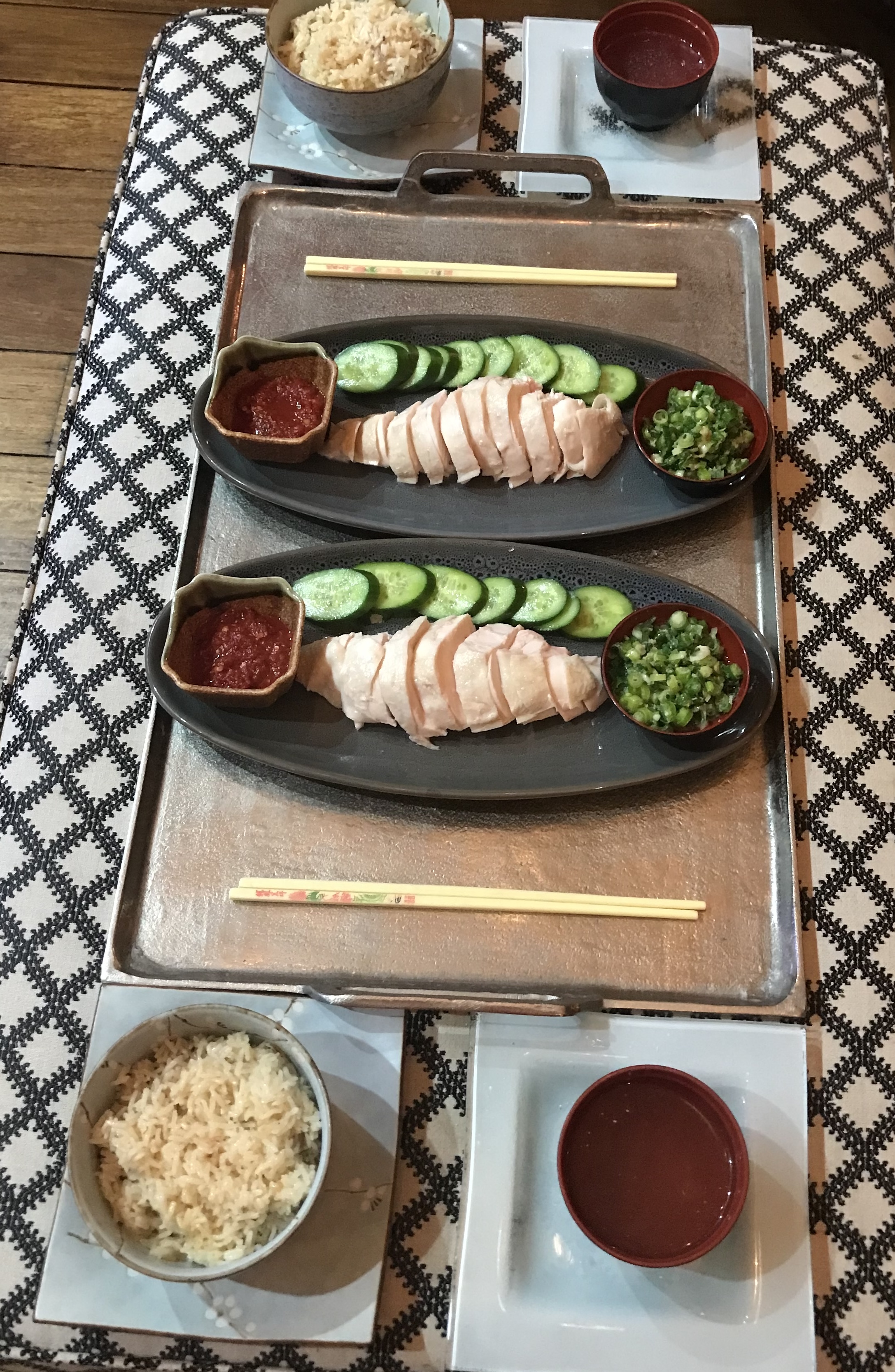 *Hainanese chicken rice (Nasi ayam&nbsp;Hainan)