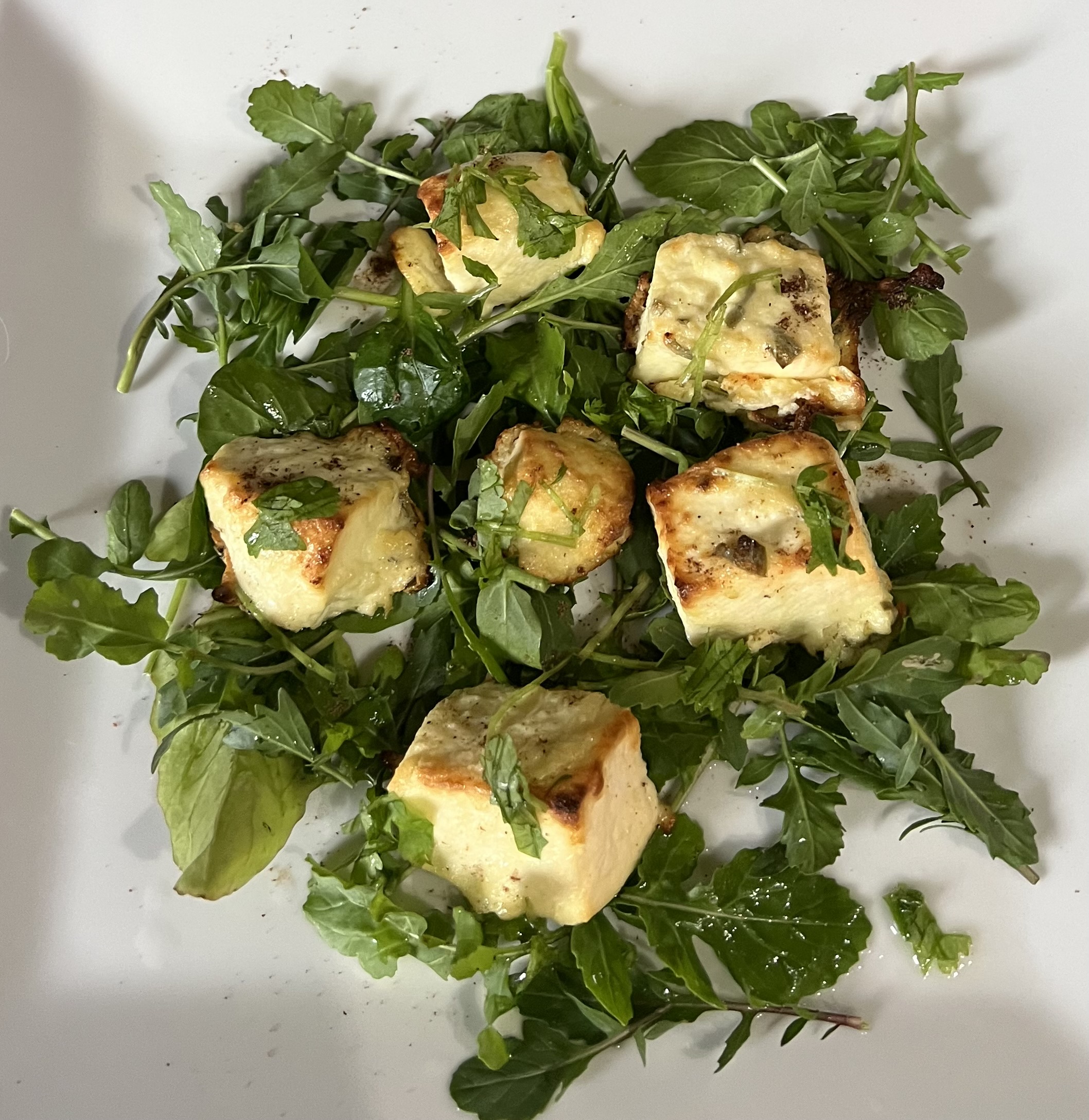 *Marinated baked cottage cheese (Paneer&nbsp;tikka)