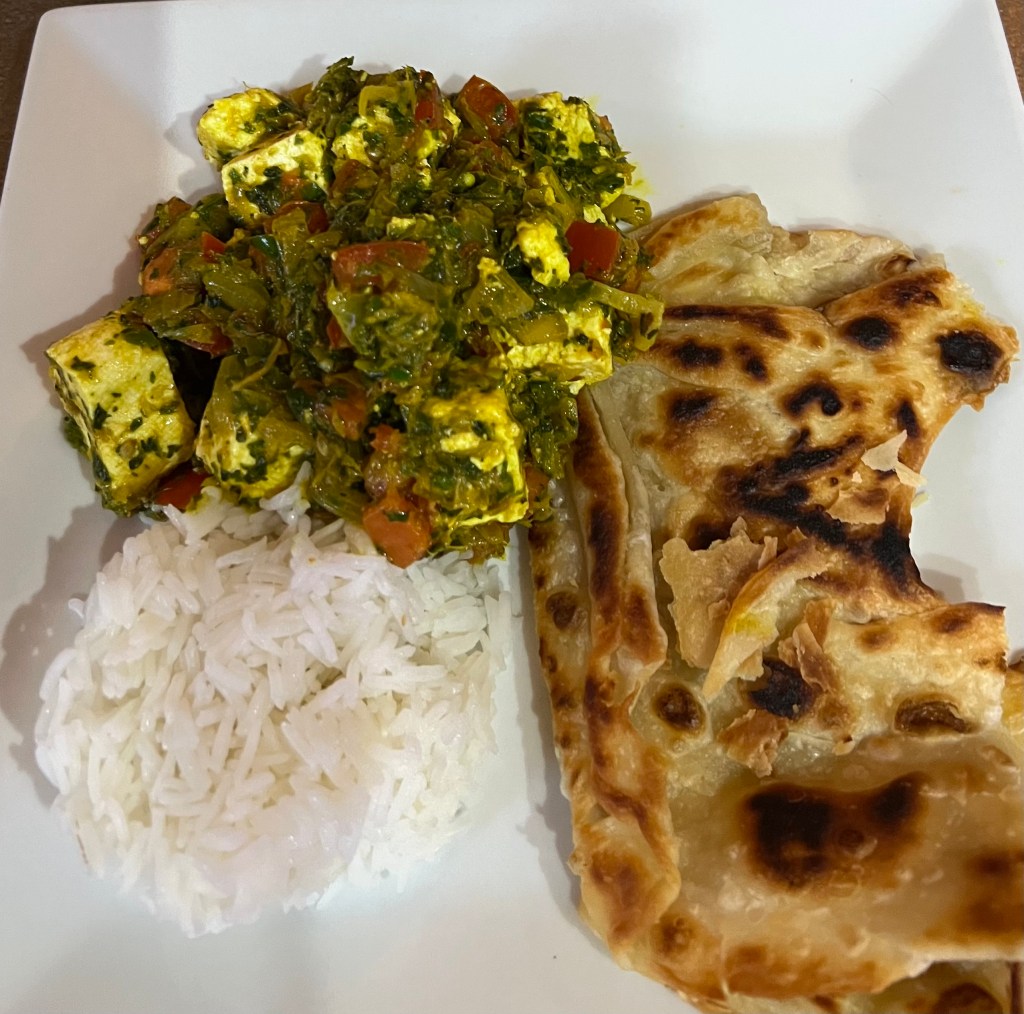 Homemade cottage cheese with spinach (Palak&nbsp;paneer)