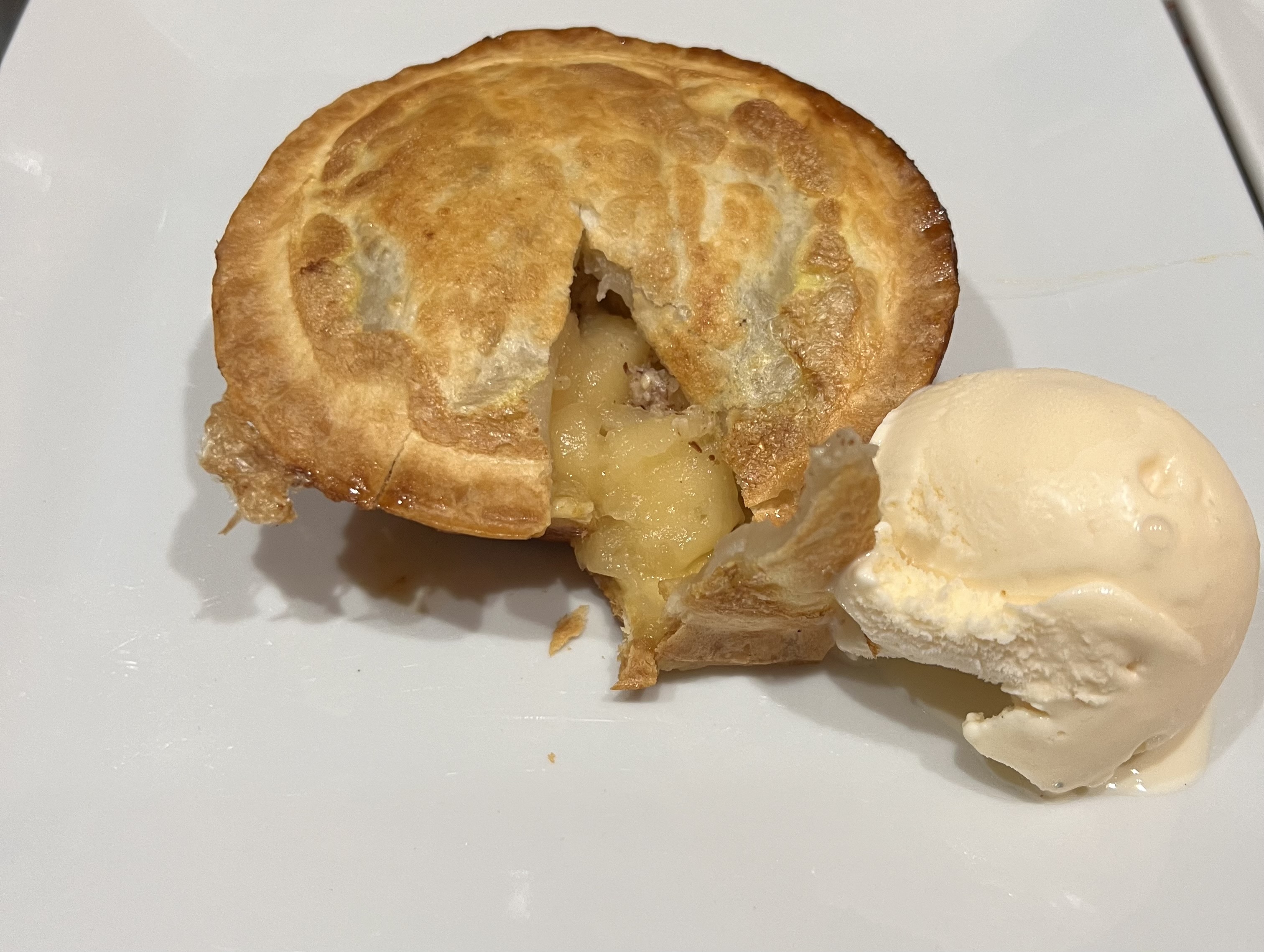 Pear & Dulce de Leche&nbsp;pies