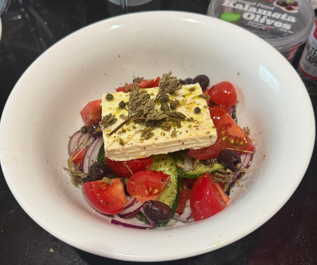 Greek salad (Salata&nbsp;horiatiki)