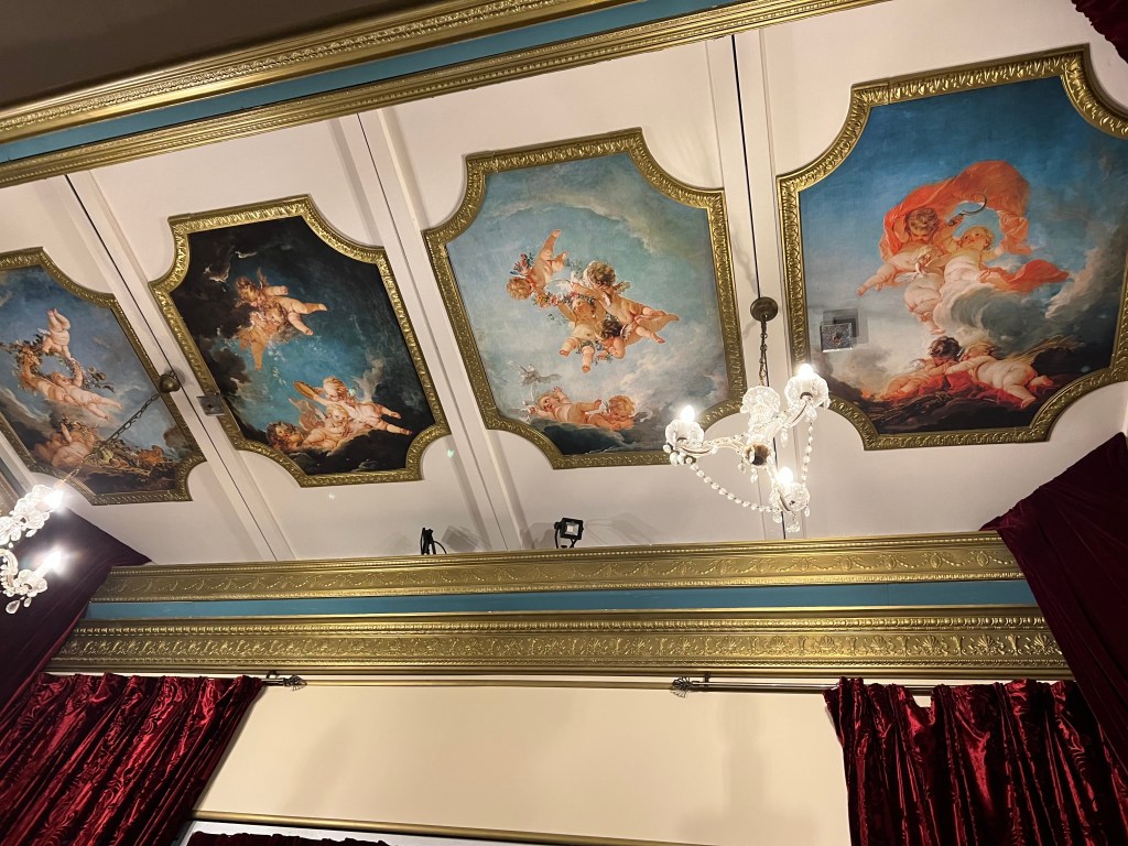 NSW: Potts Point: La Petite&nbsp;Louvre