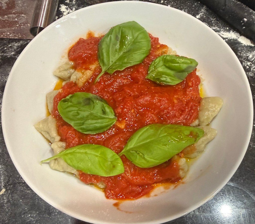 Gnocchi with fresh tomato&nbsp;sauce