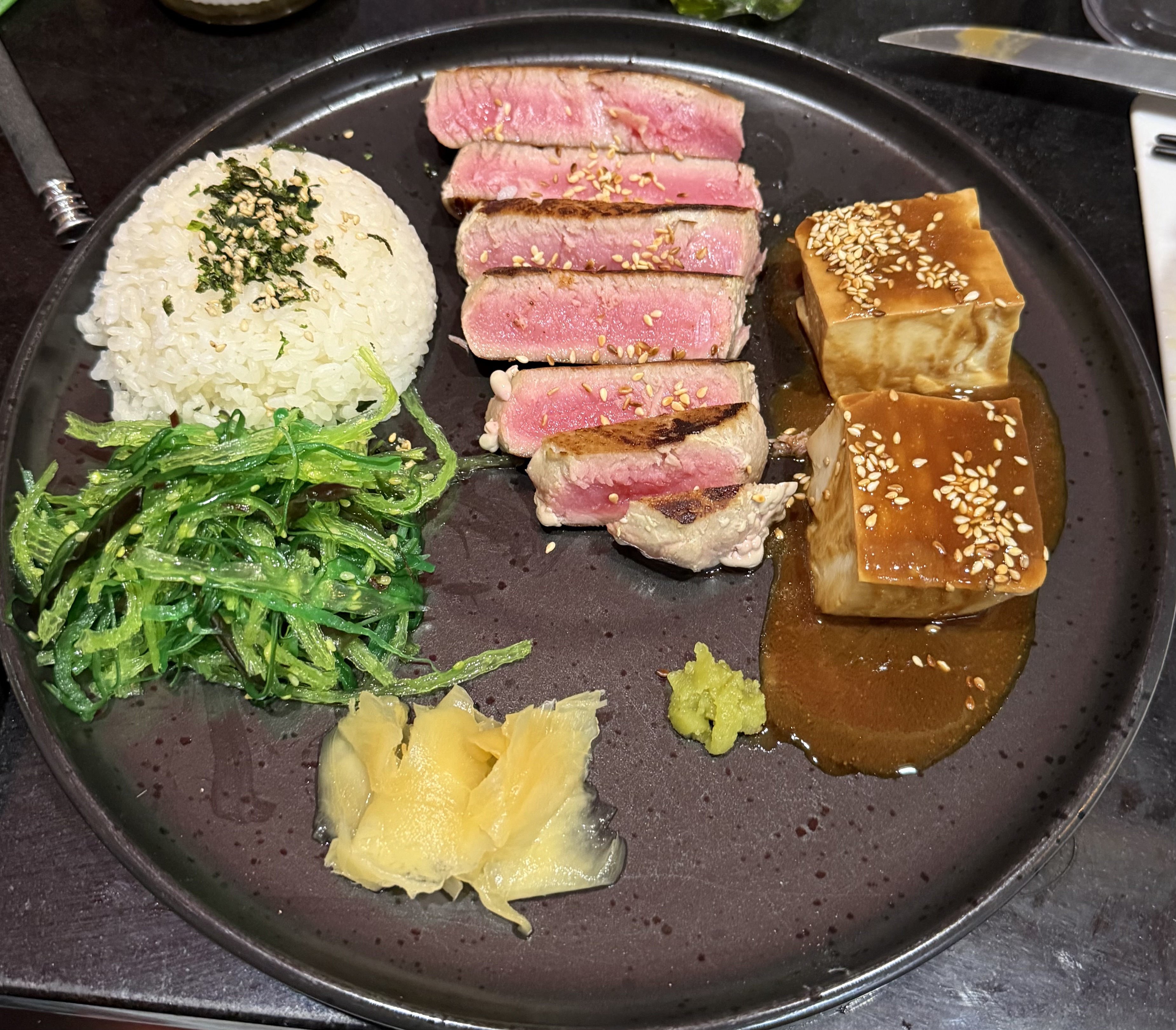 Grilled tuna with tofu and soy 