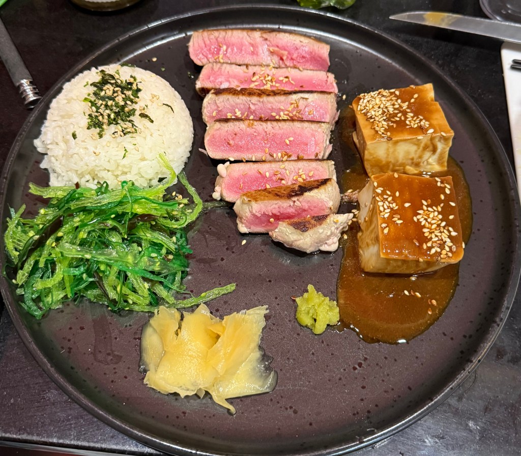 Grilled tuna with tofu and soy 