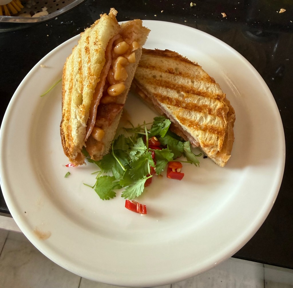 4 ways with jaffles: baked beans & maple bacon&nbsp;jaffle